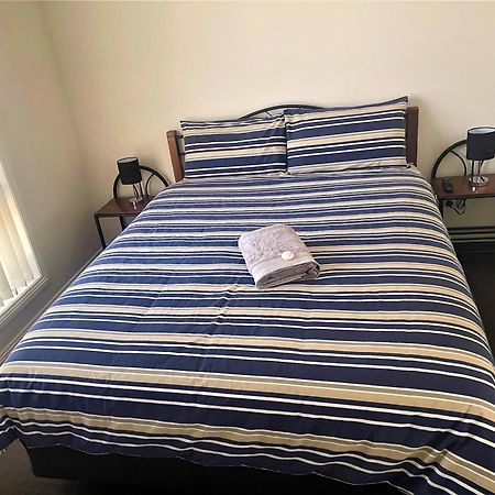 Dbj Holiday Units Малвела Екстер'єр фото