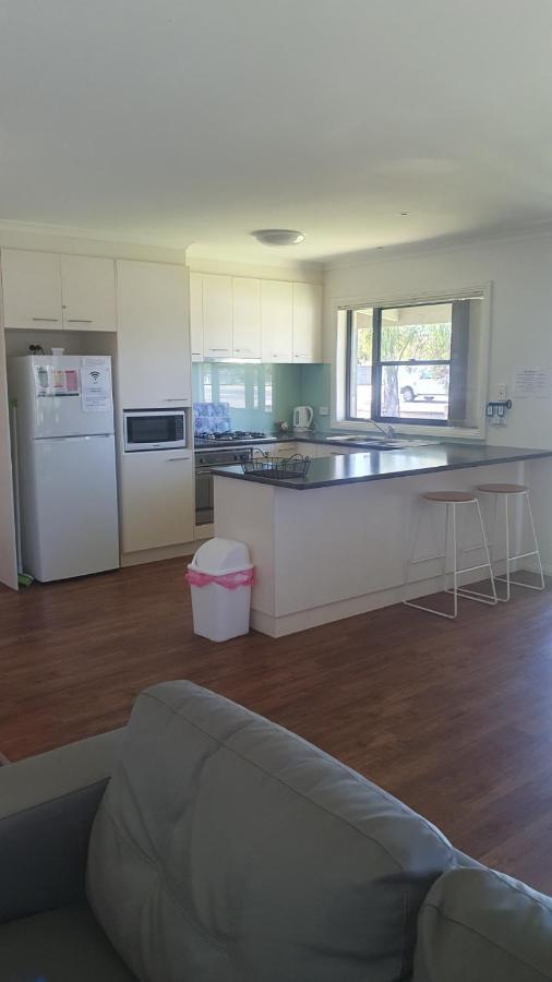 Dbj Holiday Units Малвела Екстер'єр фото